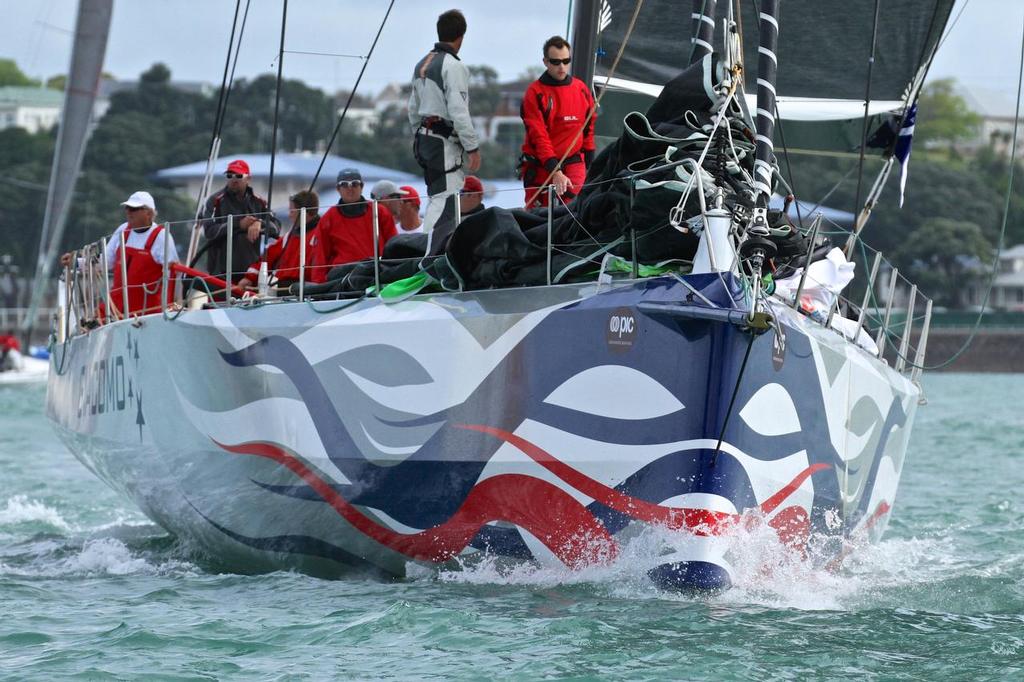 Frontierland on Giacomo - 2015 PIC Coastal Classic © Richard Gladwell www.photosport.co.nz